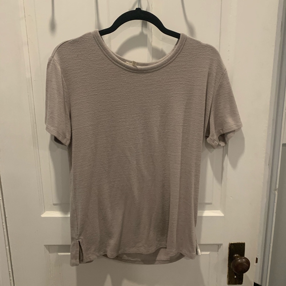 Wilfred Free tshirt